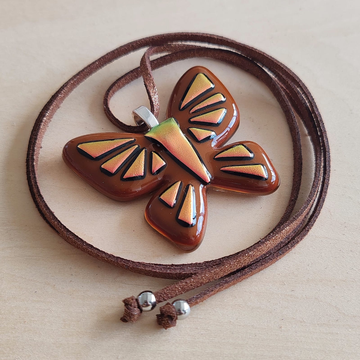 Dije Mariposa (Café)