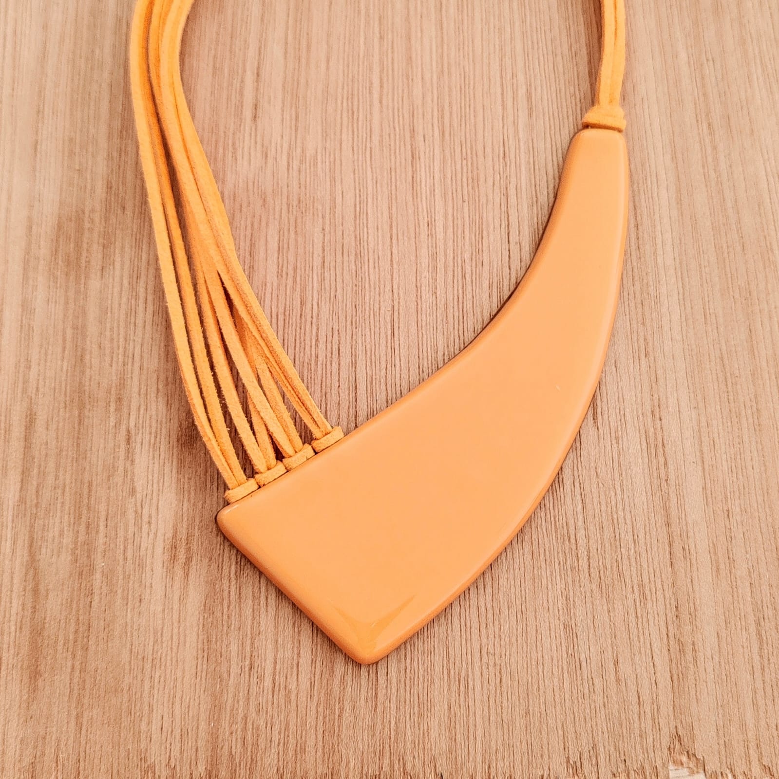 Collar Bumerán