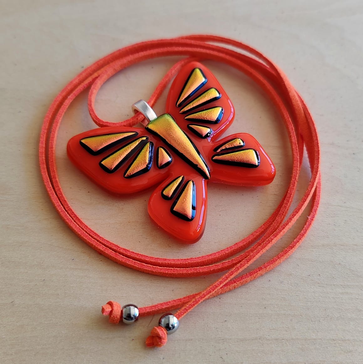 Dije Mariposa (Coral)